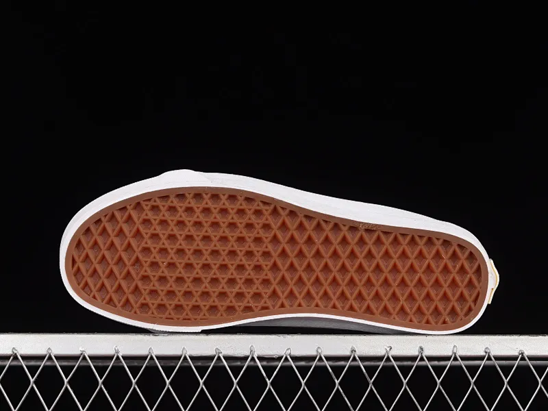 All categories Vans Vans series Vans Hi Vans high-top Vans Sk8-Hi Reissue VR3 environmentally friendly theme high-top casual sneakers VN0A5EE3B76